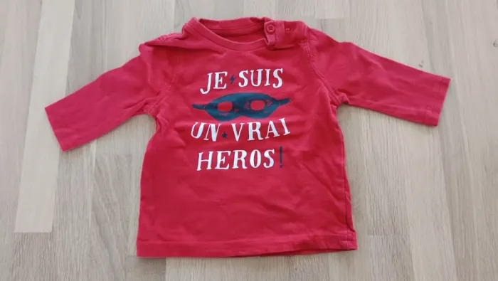 T-shirt manches longues rouge et blanc 3 mois - photo numéro 3