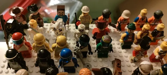 Gros lot de figurines lego star wars, Ninjago, Harry Potter, Minecraft, Technic, City - photo numéro 11