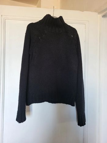 pull avec coll à pressions