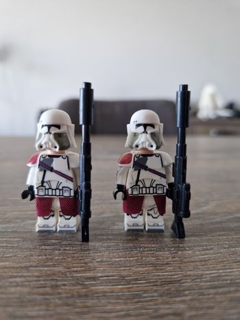 Figurines type lego 2 clones des marines galactiques star wars