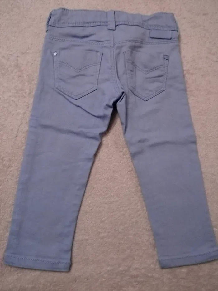 Pantalon Okaïdi 3/4 skinny 18-24 mois (réf perso F-H20)(familleac72) - photo numéro 2