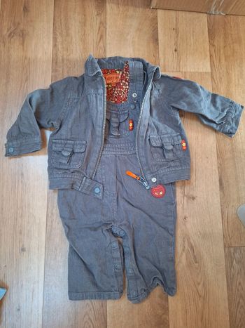 Ensemble salopette + veste en jean en 6mois