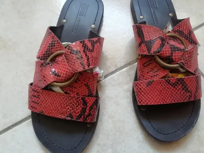 Claquettes - Mules Asos Taille 38,5 (petit 39). - photo numéro 2