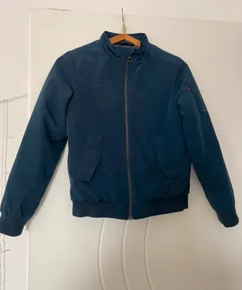 Manteau veste bomber’s levi’s 12 ans en très bon état