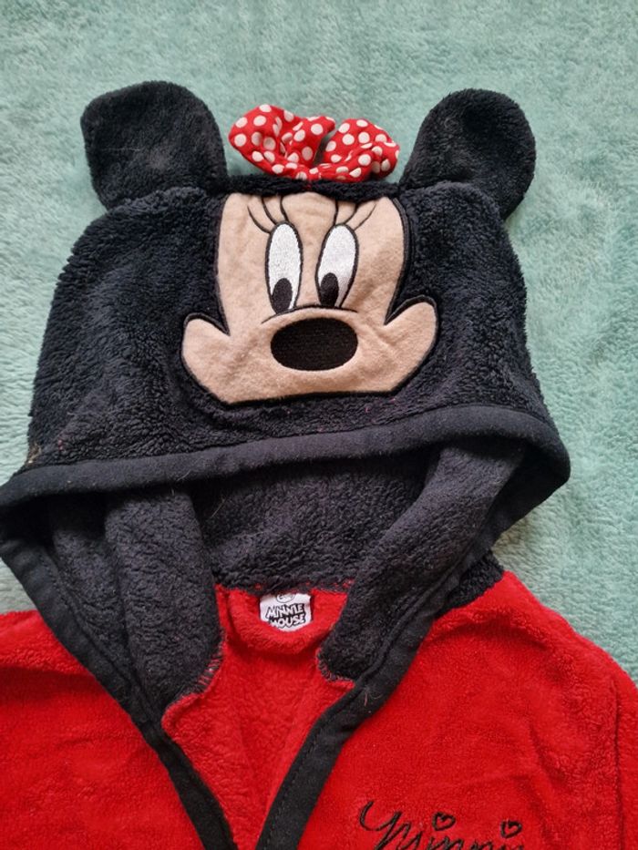 Très beau peignoir 6 ans - photo numéro 2