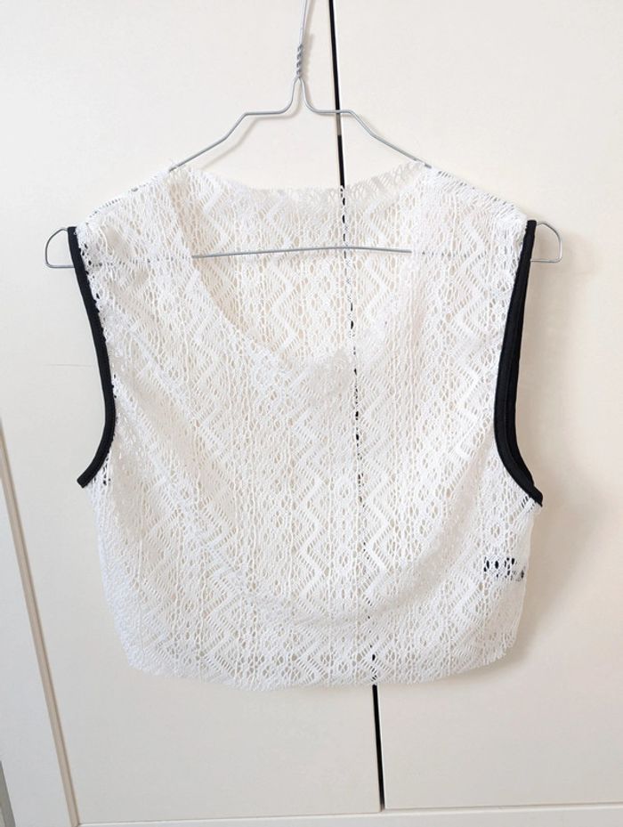 Crop top dentelle sans manches blanc taille M 38