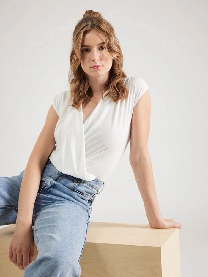 Haut Stina taille 44 couleur :blanc - photo numéro 3