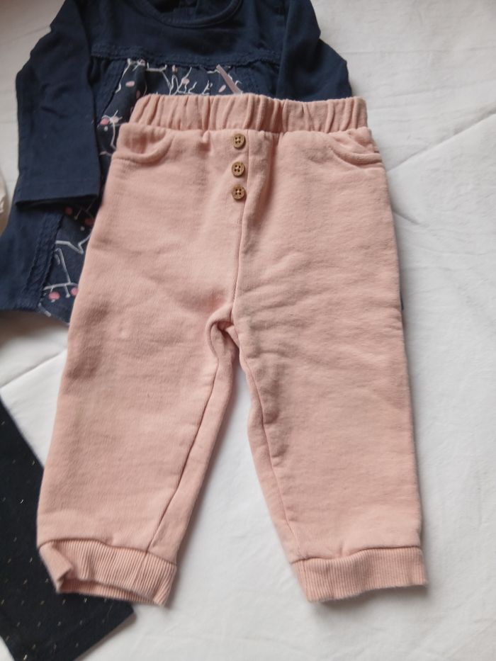 Lot vêtements bébé 12 mois - photo numéro 4