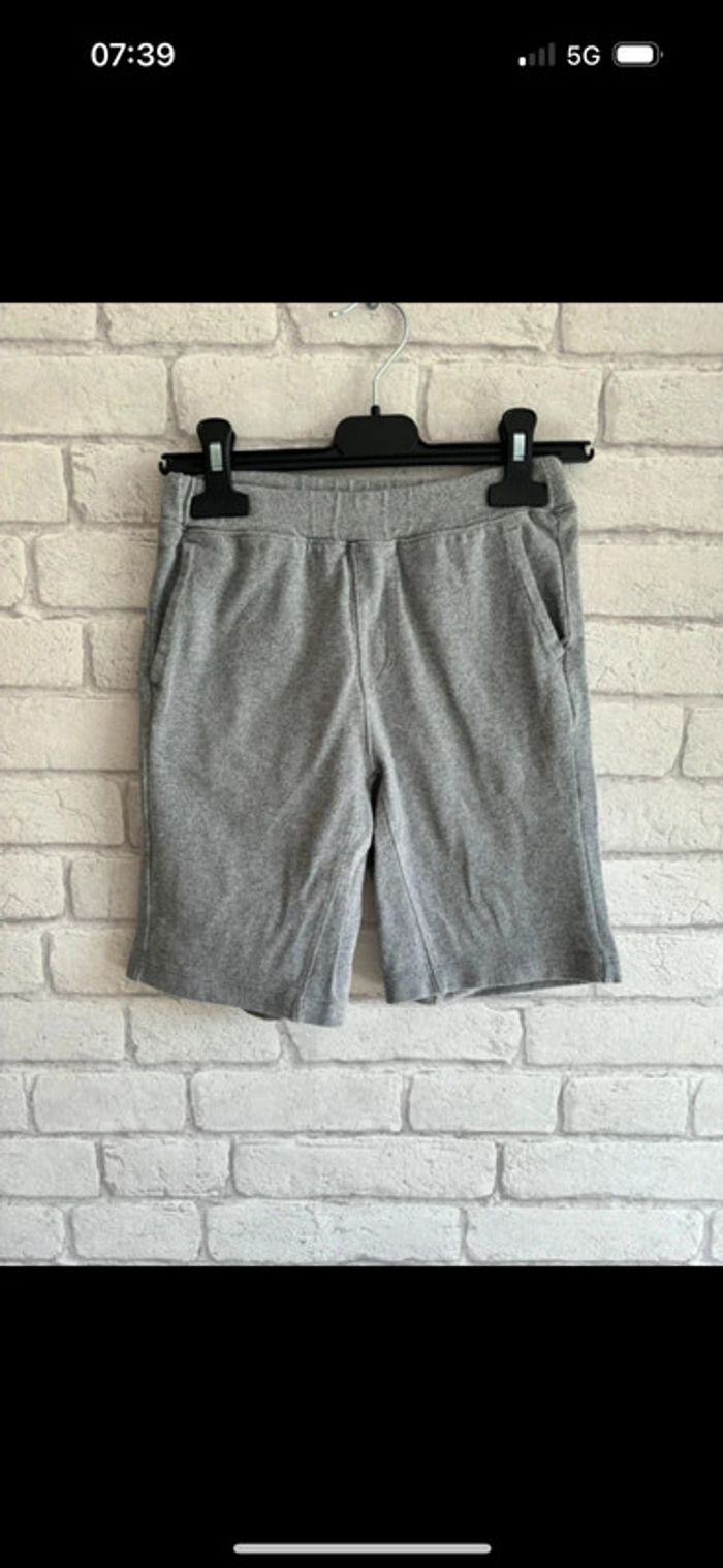 Short 100% coton Uniqlo 5 - 6 ans
