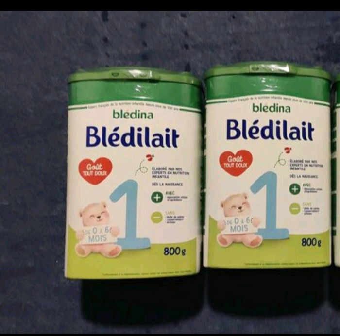 Lot de boîte de lait