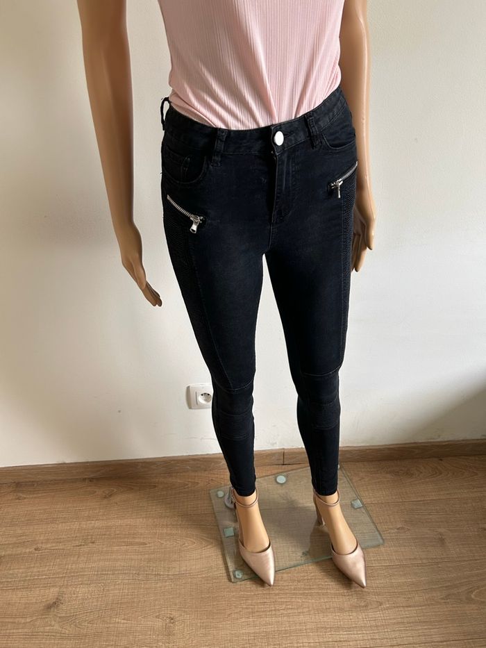 Jean skinny noir Morgan taille 34 TBE - photo numéro 2
