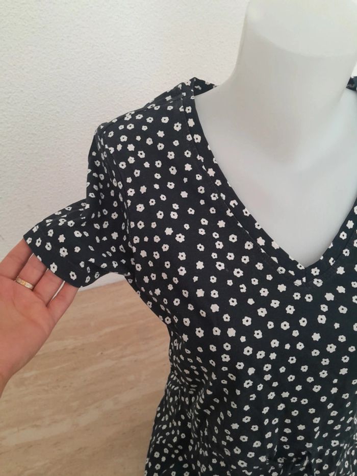 Robe d'été Only 💫 cintré-fleurie💫Taille 36 - photo numéro 3