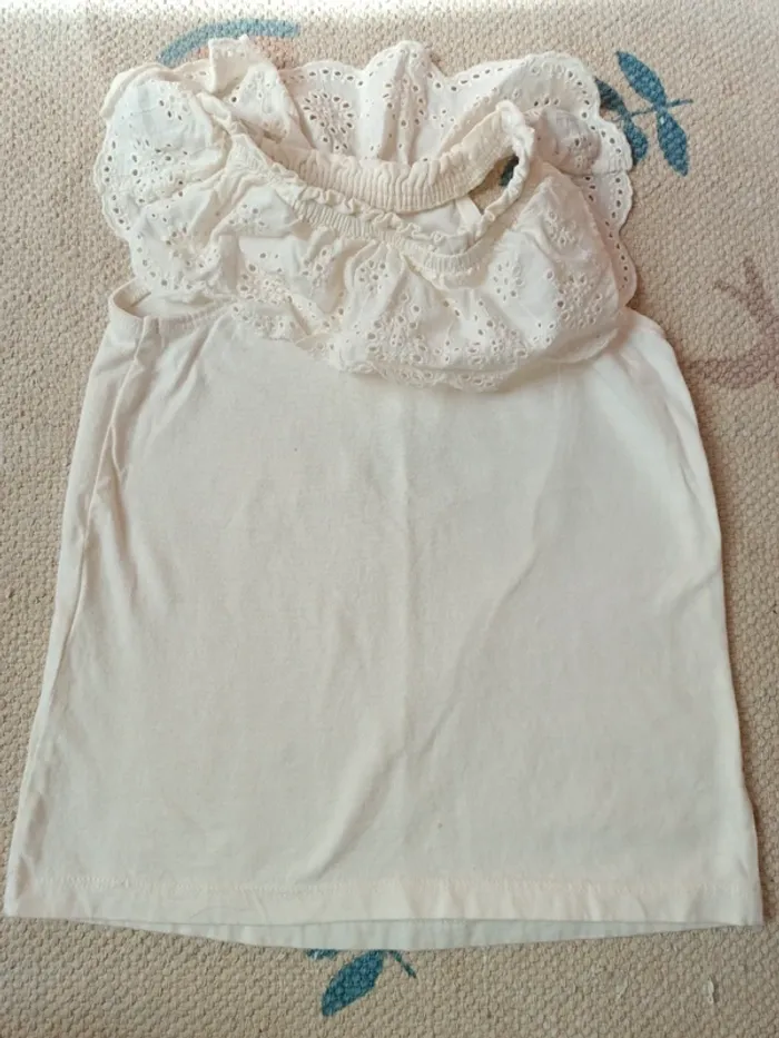 T-shirt crème 4 ans kiabi col dentelle broderie - photo numéro 5