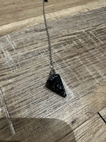 Pendule radiesthésiste