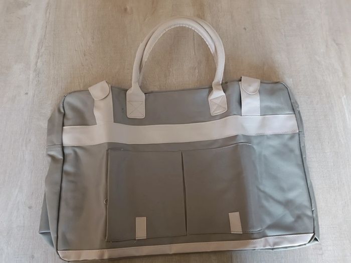 Sac de voyage et pochette Damart - photo numéro 2