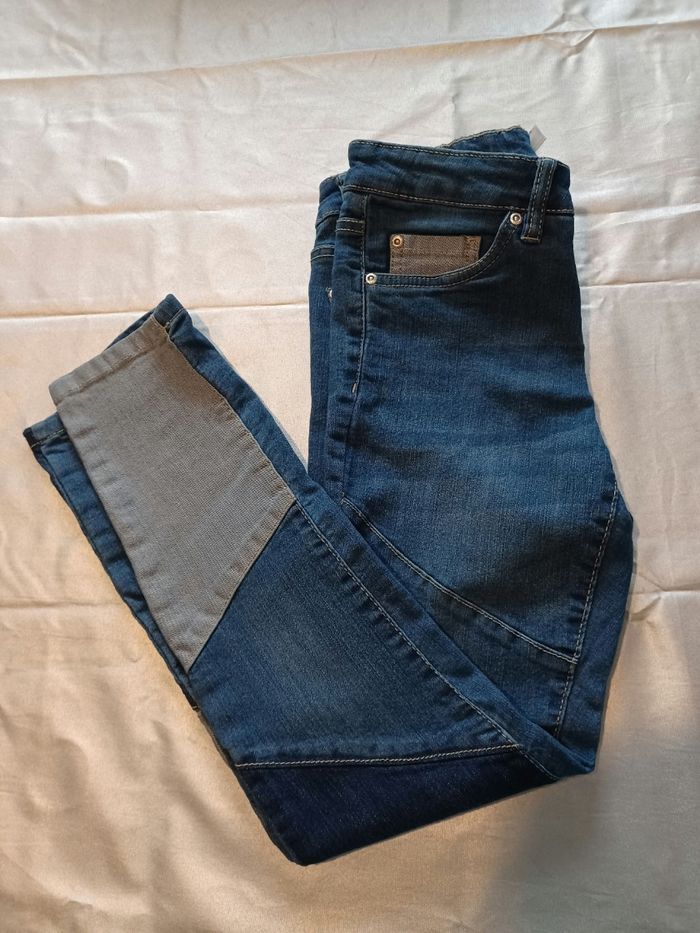 Jean Rainbow essayé mais jamais porté taille 36 en parfait état. - photo numéro 2