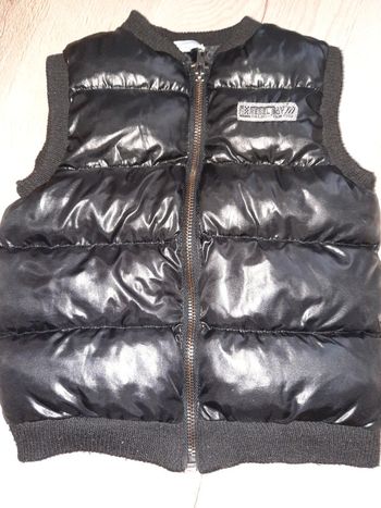 Blouson chaud sans manche 18 mois en tbe
