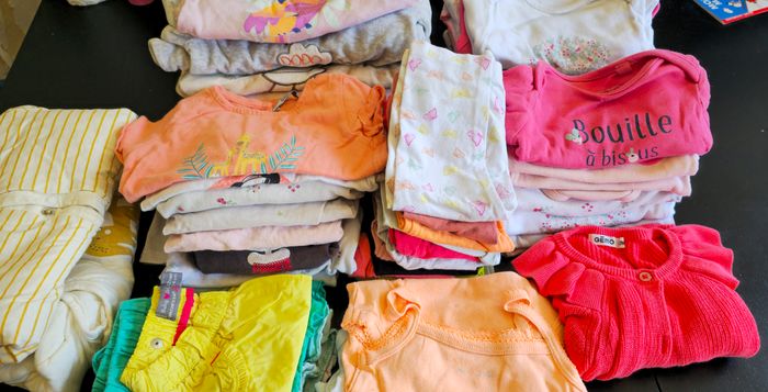 Lot vêtements fille 12Mois - photo numéro 2