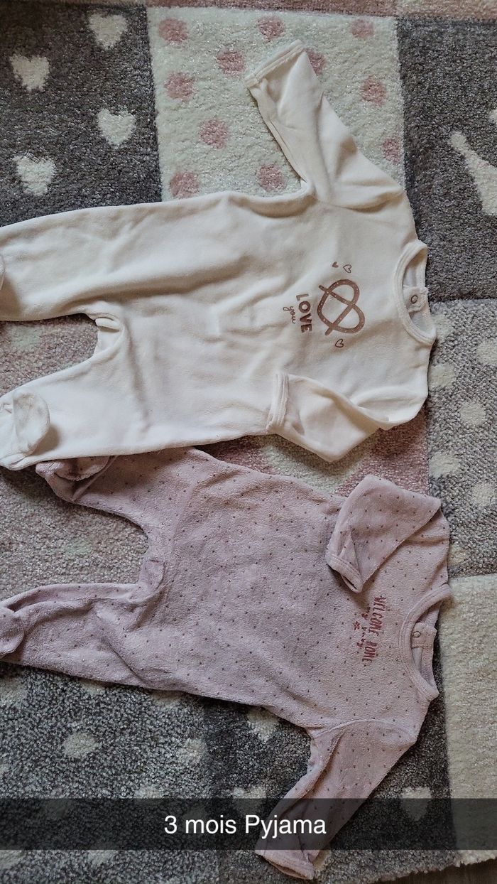 Pyjama 3 mois - photo numéro 3