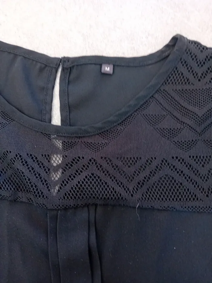 Débardeur fin en taille M existe aussi en blanc - photo numéro 2