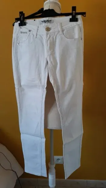 Jeans blanc taille 36 bon état