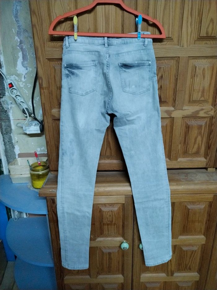Jeans gris clair - photo numéro 2