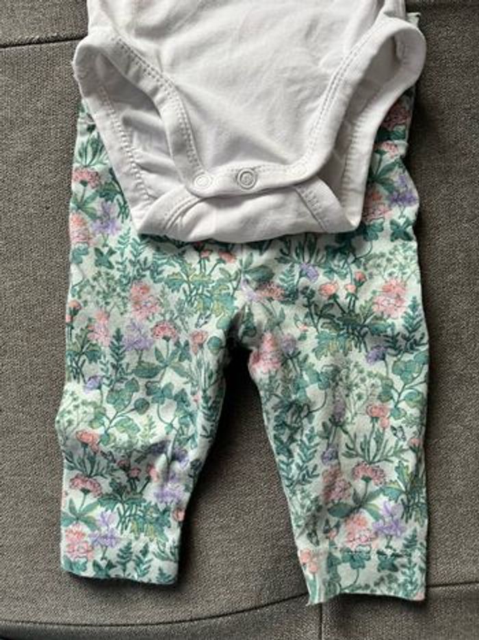 Ensemble body + legging 1-2 mois - photo numéro 3