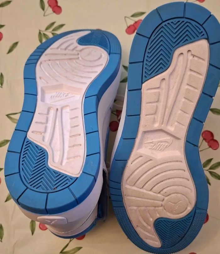 Baskets Nike Air - photo numéro 5