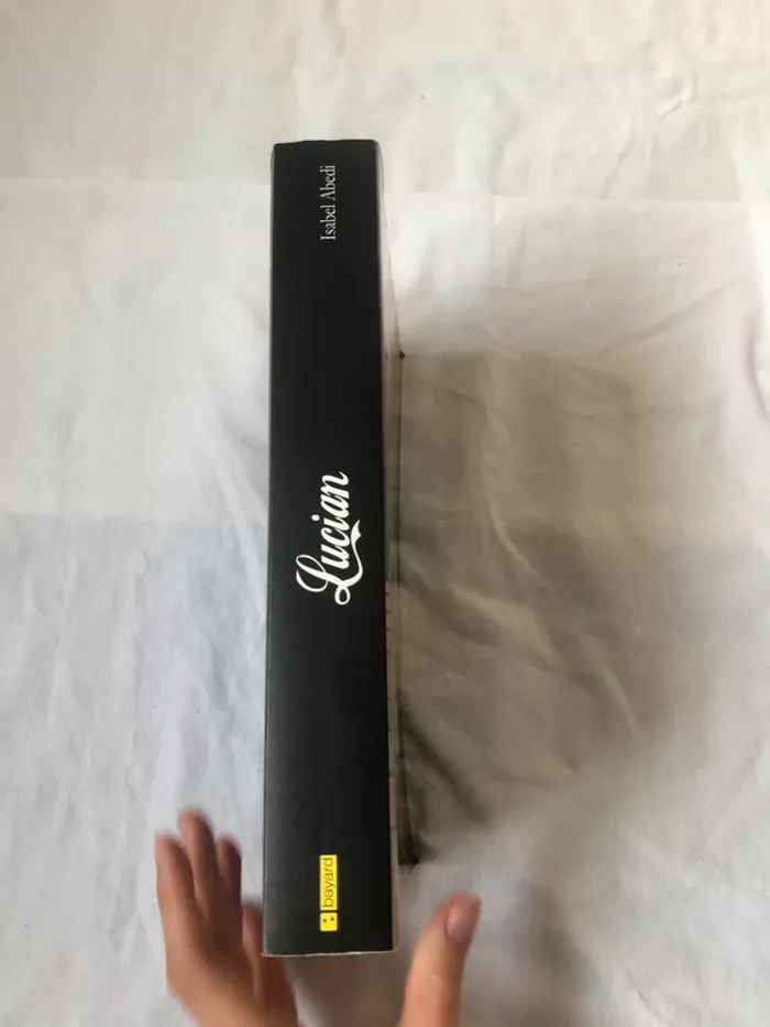 Livre Lucian - photo numéro 3