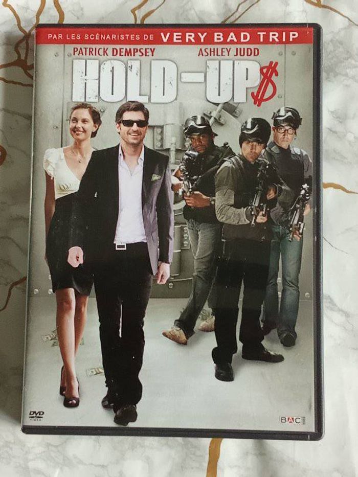 Dvd hold up