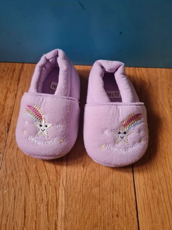 Chausson fille étoiles 12/18 mois