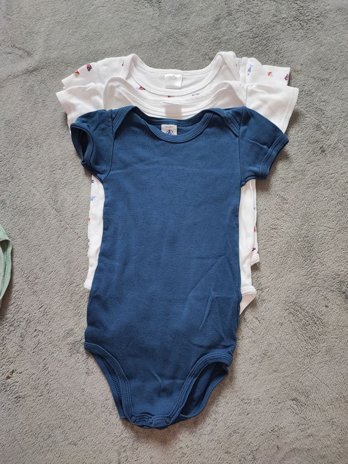 Lot de 6 bodies 24 mois (86 cm) - photo numéro 6