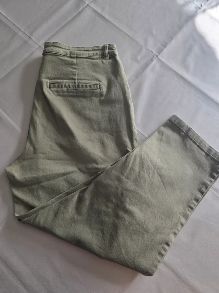 Jean femme taille 44 - photo numéro 3