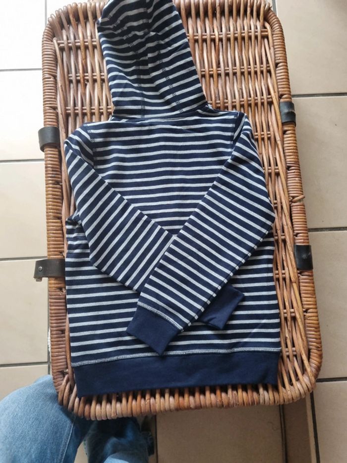 Lot sweat shirt + T shirt la Redoute 8 ans - photo numéro 6