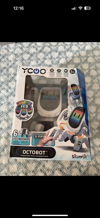 Robot octobot télécommandé