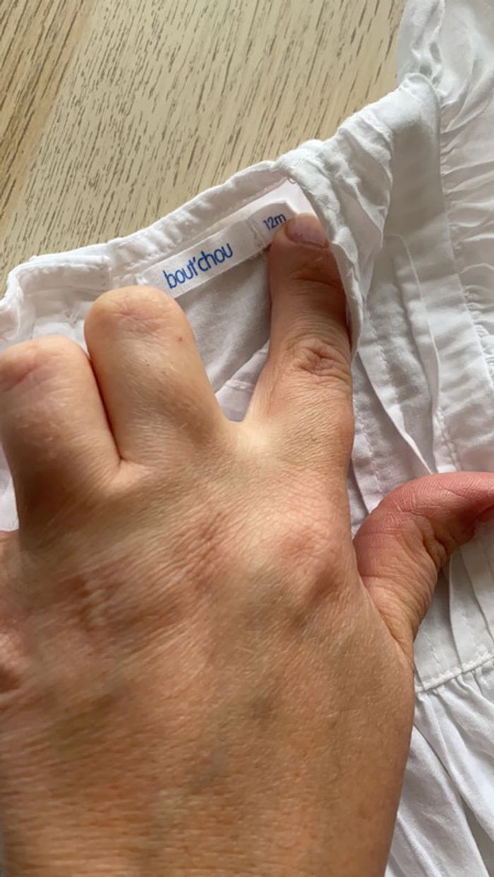 Lot de deux blouses blanches broderie anglaise - photo numéro 4