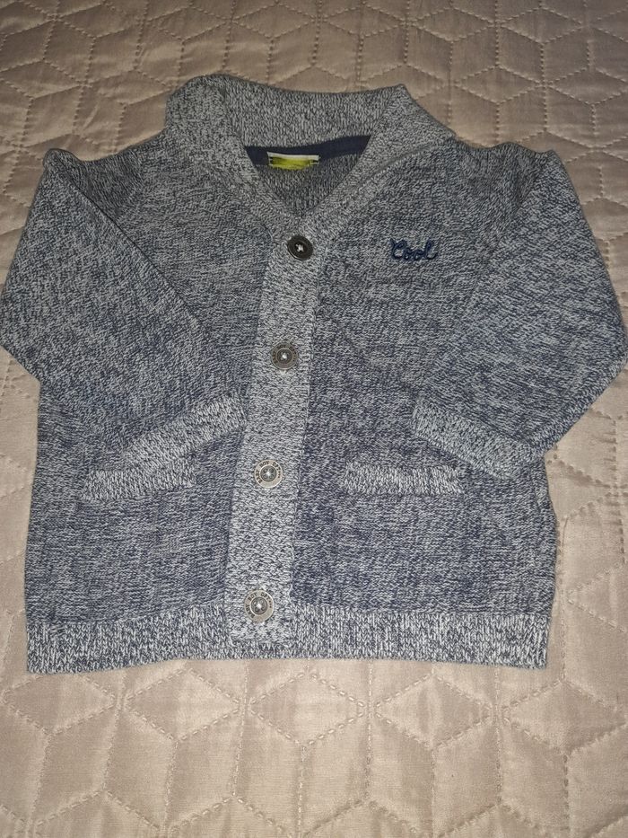 Gilet fin garçon 9 mois