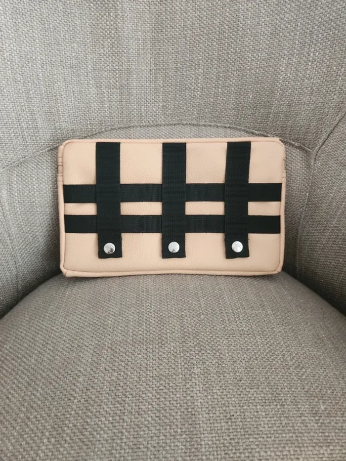 Pochette Cabaïa beige neuve avec étiquette - photo numéro 4
