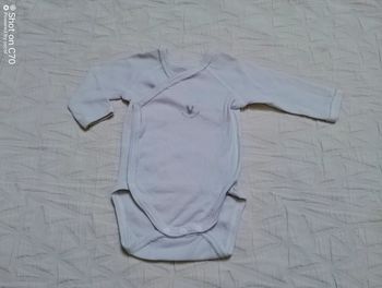Petit bateau body ouverture devant 1 mois