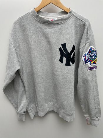 New York Yankees 1999 Majestic MLB World Series Sweatshirt Mens Medium