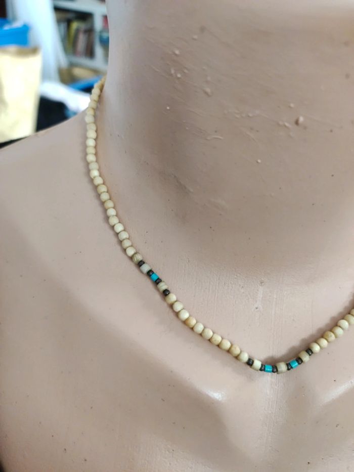 Ras du cou ancien - photo numéro 3