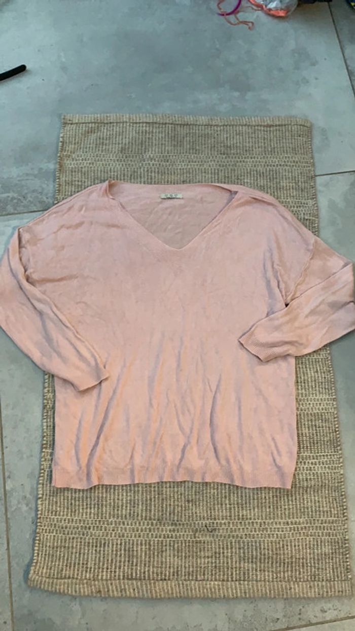 Pull rose pâle taille XL