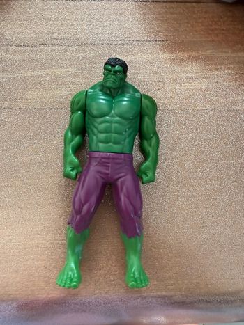 hulk figurine