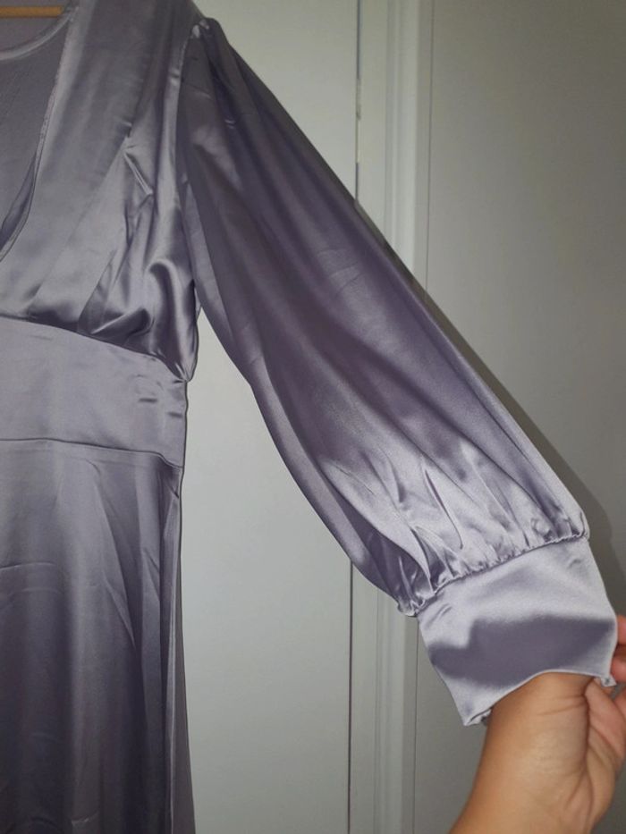 Robe satinée - photo numéro 4