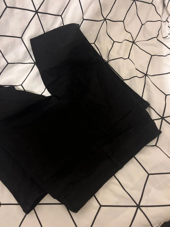 Jean noir - photo numéro 4