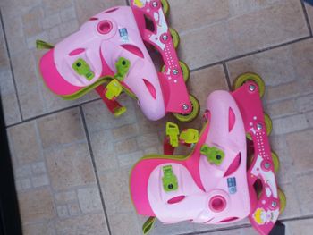 Rollers OXELO pointure ajustable du 32, 33 jusqu'au 34