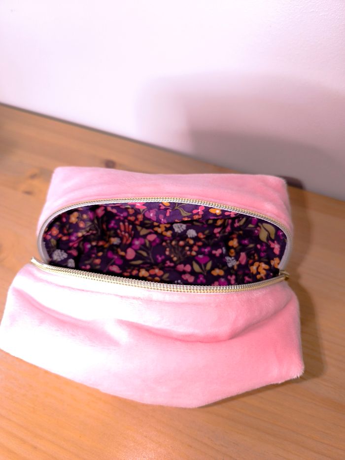 Coffret trousse maquillage et lingettes - photo numéro 3