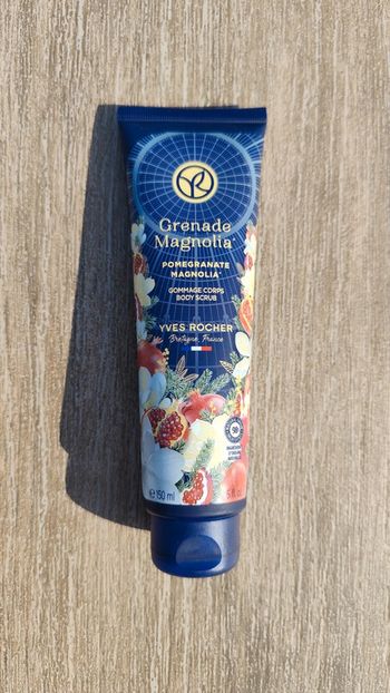 Gommage corps et exfoliant Grenade Magnolia - Yves Rocher
