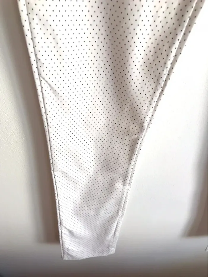 Pantalon blanc à pois noir taille 34 neuf jamais porté - photo numéro 4
