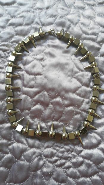 Collier pique + carre